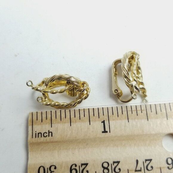 Vintage Gold Tone Rope Twist Knot Shape Clip on Earrings, Minimal Classic Style - Picture 4 of 6